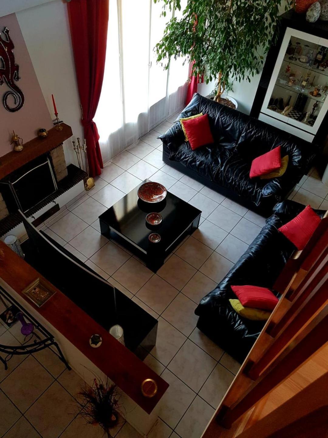 Chez Maryna Bed and Breakfast Longpont-sur-Orge Exteriör bild